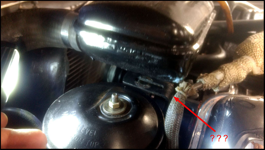 21,01-15, expansion tank not mounted correctly_72.jpg