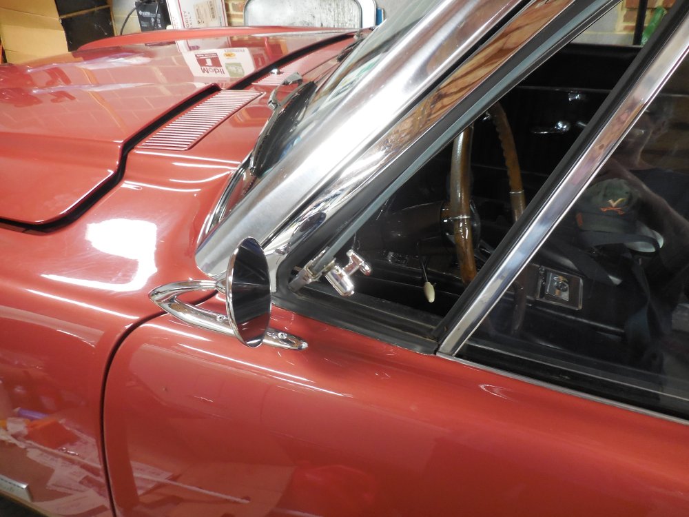 1964 Avanti R5255 mirror (2).JPG