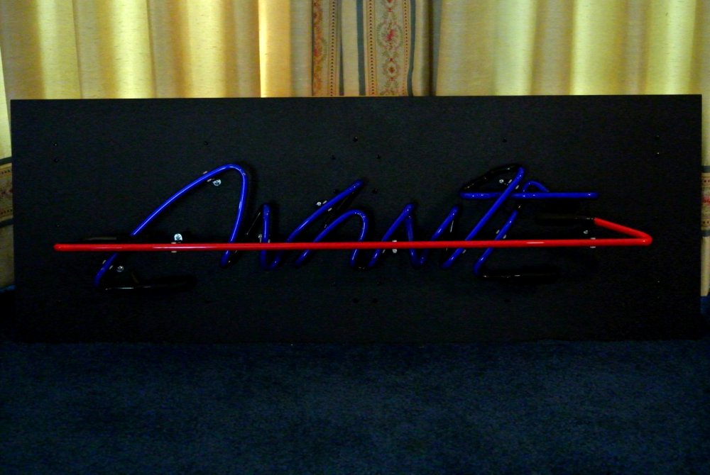 Unlit - Front - Avanti Neon Sign.jpg