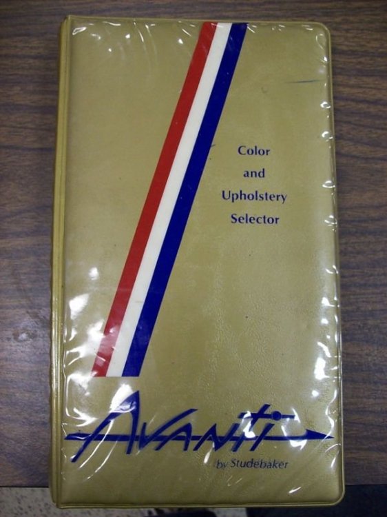 Avanti Color & Uph Selector With_Features&Facts paid_$132.38 sold_$100-15shpg 20101119.JPG